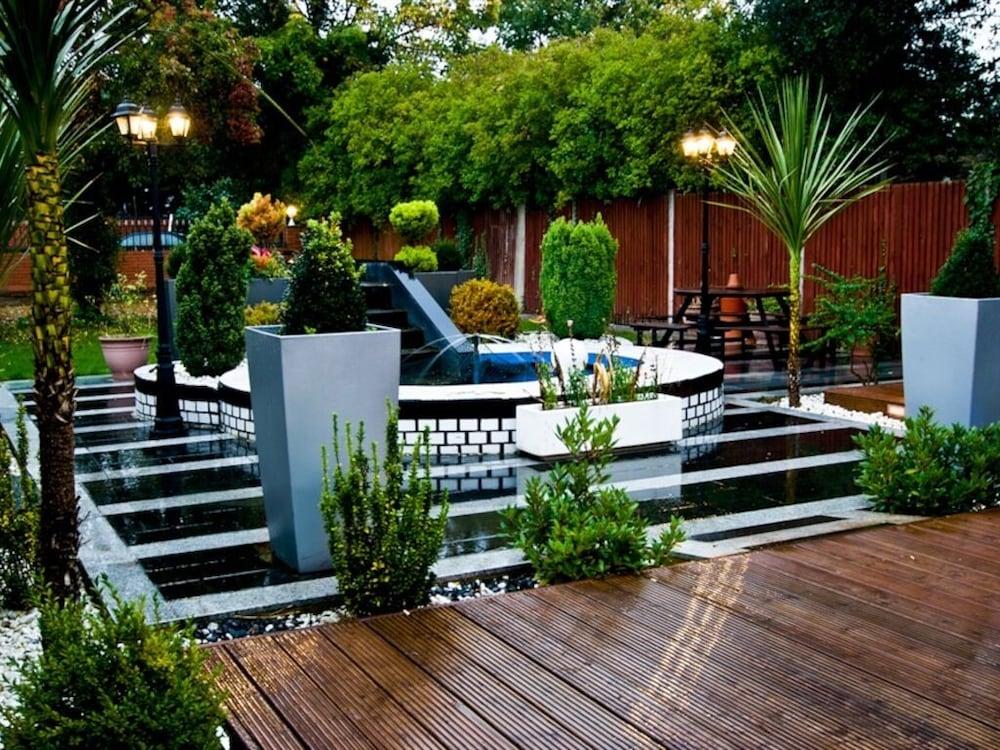 Skylark Guest House هاونسلو المظهر الخارجي الصورة